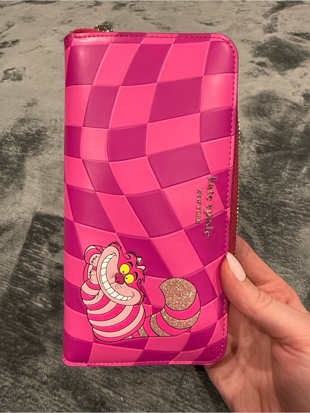 kate spade Pink Cheshire Cat Checker Zip Wallet - like new condition - Picture 5 of 5